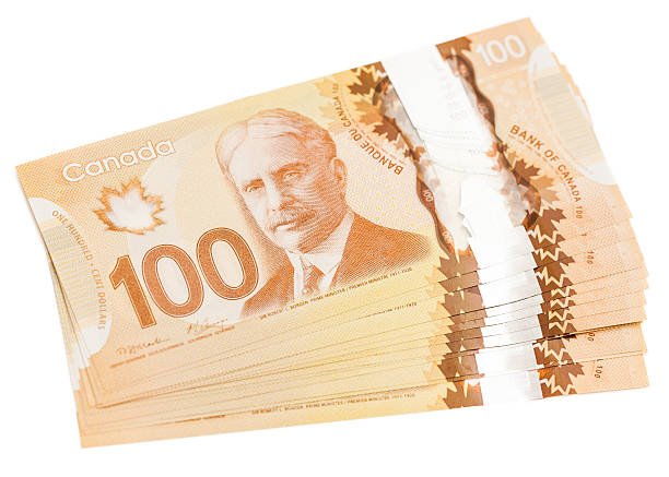100 Canadian dollar bills - Image 3